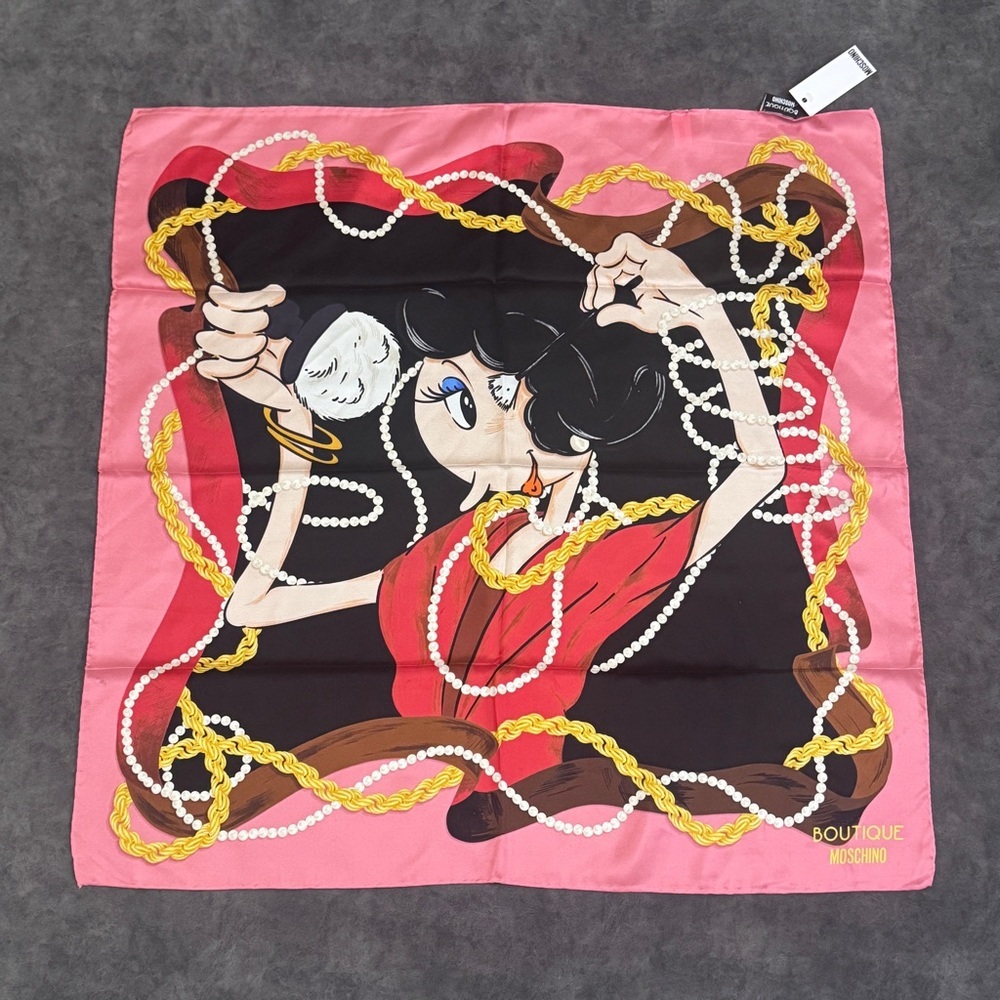 NWT Women BOUTIQUE MOSCHINO Olive Oyl
Getting Ready for A Party Fun Silk Scarf